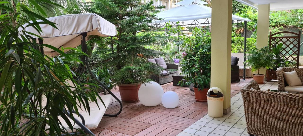 Hotel Beppe Rimini Kültér fotó